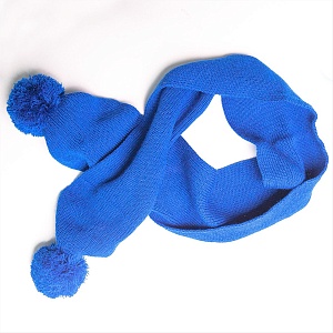 Шарф  вязаный с бубоном